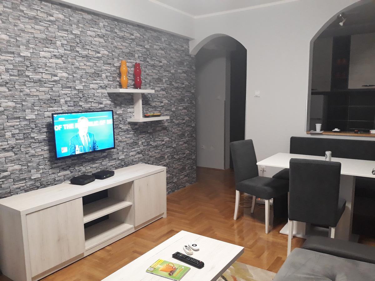 Apartment Azzuro 2 Novi Sad Ngoại thất bức ảnh