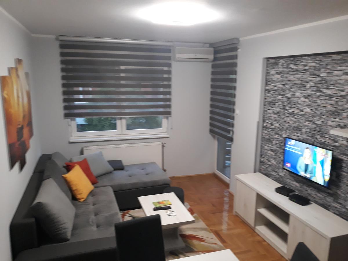 Apartment Azzuro 2 Novi Sad Ngoại thất bức ảnh